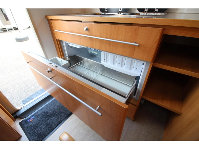 Caravelair Antares Luxe 420 Etuiluifel + zijwand(en)  foto: 15