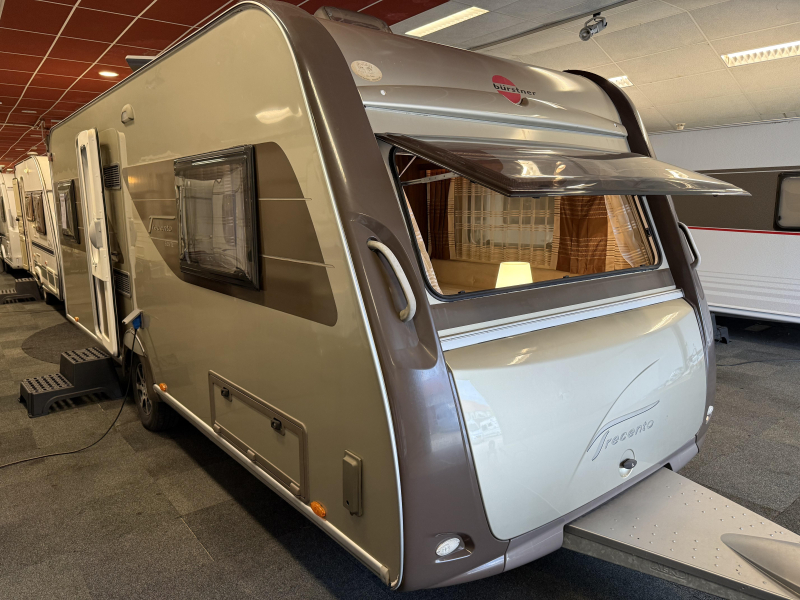 Bürstner Trecento 525 TL 2 BEDDEN RONDZIT TOPSTAAT  foto: 0