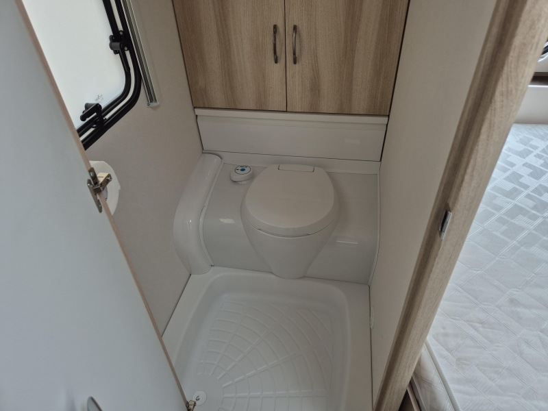 Hobby De Luxe 460 UFE  foto: 10