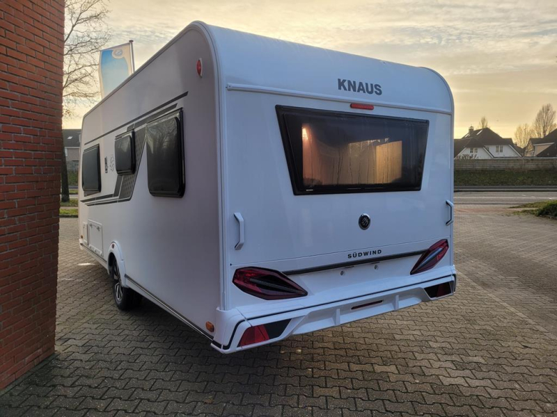 Knaus Sudwind Black Selection 500 EU  foto: 11
