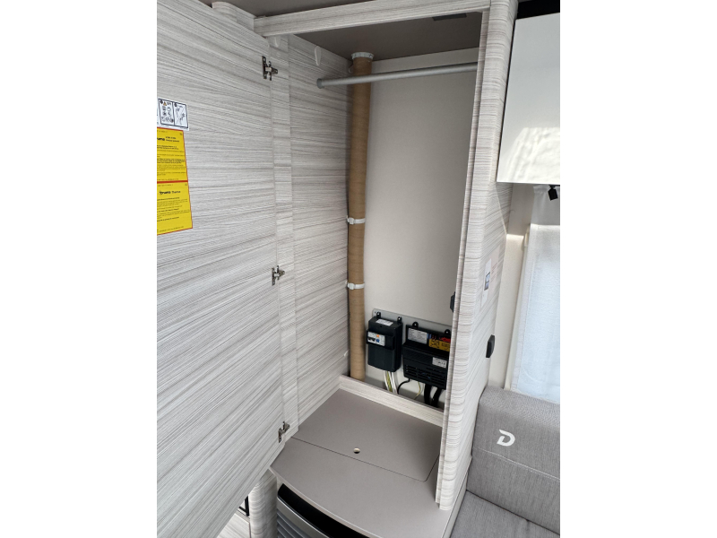 Dethleffs C'Joy 480 QLK Stapelbed met 3 bedden  foto: 11