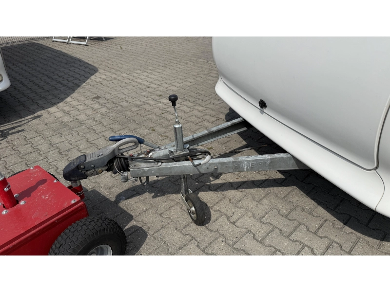 Hobby Excellent 410 SFE frans bed treinzit toilet  foto: 16
