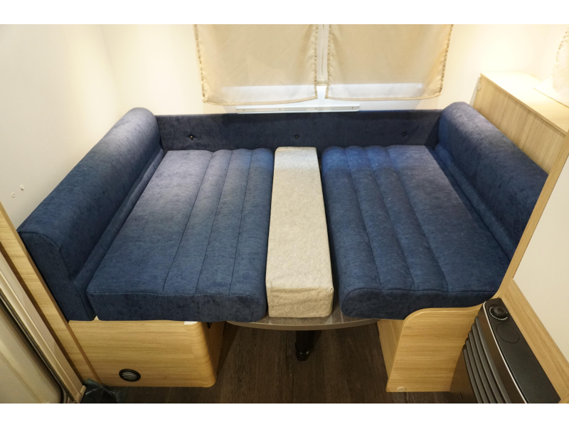 Caravelair Alba 462 max gewicht 1050/1300 kg  foto: 7