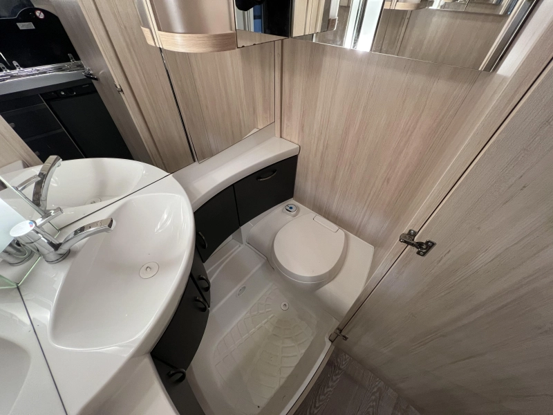 Hobby De Luxe Edition 440 SF  foto: 11