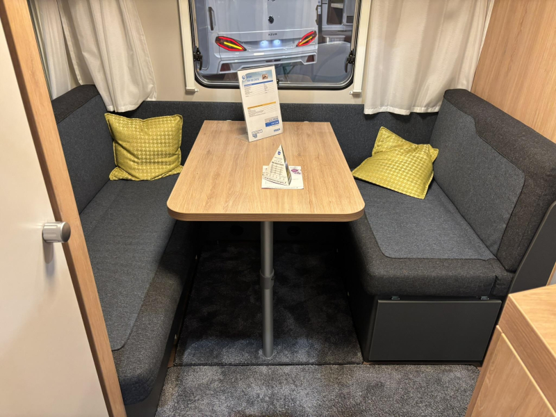 Knaus Sport 420 QD COMPACT EN GROTE KEUKEN ! 