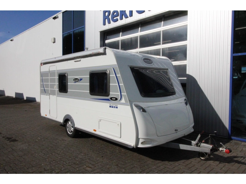 Caravelair Antares Luxe 420 Etuiluifel + zijwand(en)  foto: 1