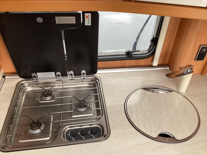 Eriba Nova Luxus Line 465 Mover/ cassete luifel  foto: 13