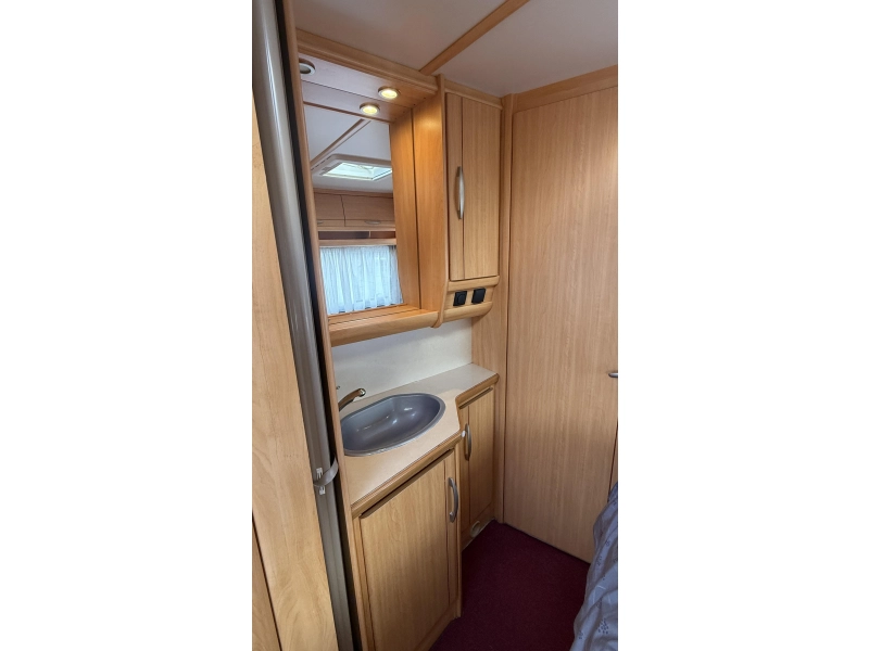 Fendt Saphir 470 TF frans bed rondzit toilet 