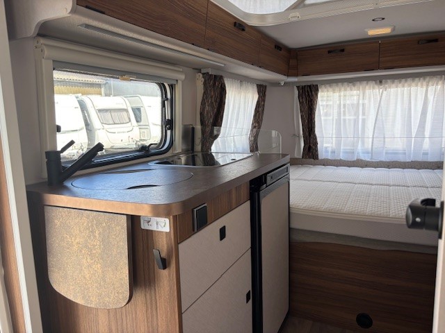 Eriba Touring 430