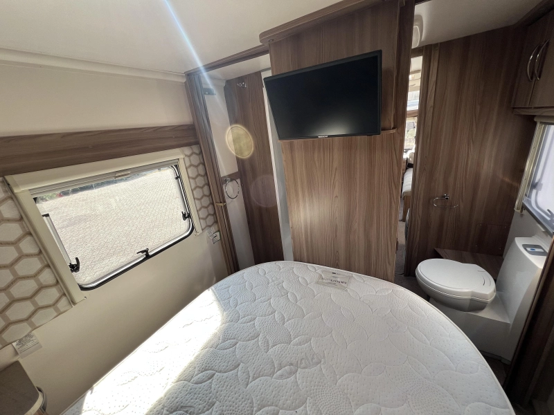 Sprite Cruzer 520 SR Mover Zakluifel Queensbed  foto: 17