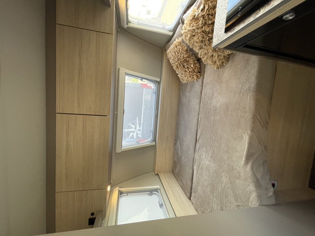 Weinsberg CaraCito DWARSBED+TREINZIT 1e EIGENAAR MOVER  foto: 18