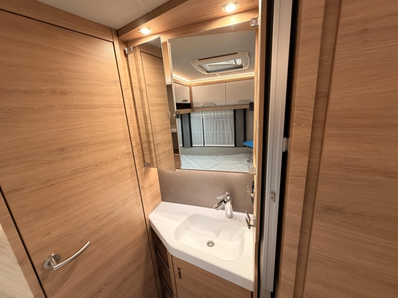 Knaus Sudwind Black Selection 450 FU +1700KG+Vloerverwarming  foto: 13