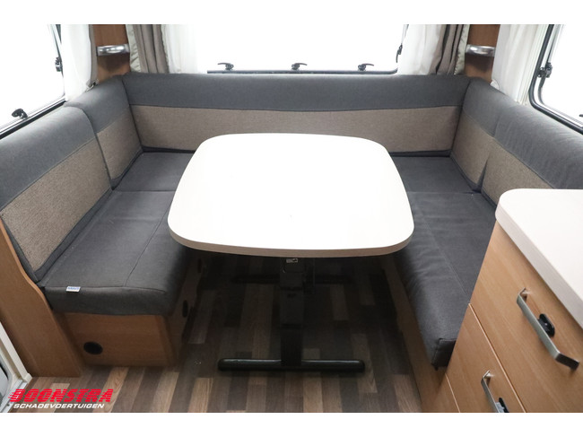 Knaus Sport 450 FU Middenkeuken Rondzit foto: 17
