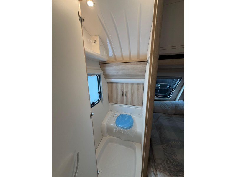 Hobby De Luxe 460 UFE ACTIEPRIJS!  foto: 8