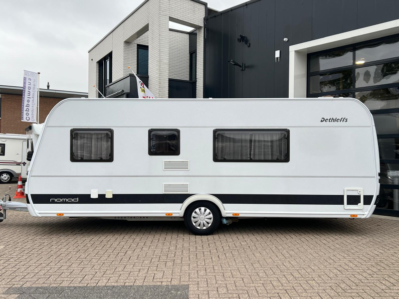 Dethleffs Nomad 520 RET Lengtebedden,Mover, Airco  foto: 6