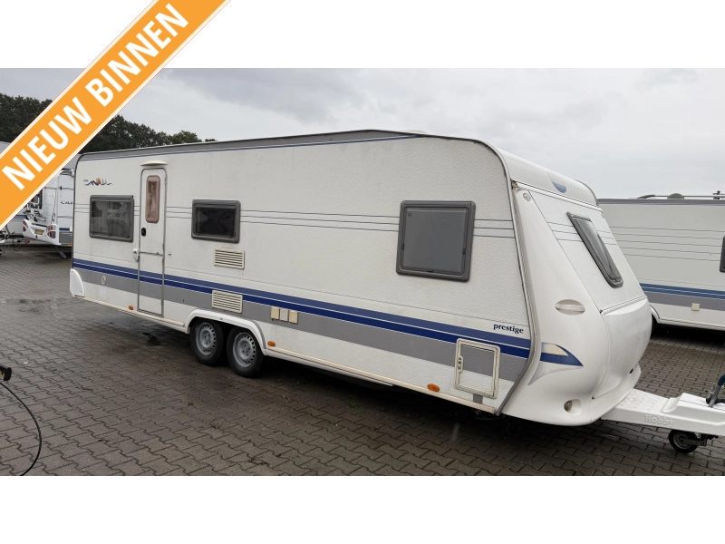 Hobby Exclusive 650 2x zitgroep frans bed  hoofdfoto: 1