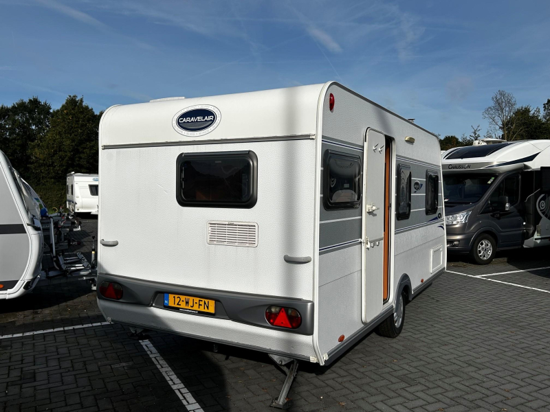 Caravelair Antares Artica 465 Dwarsbed / Luifel.  foto: 3