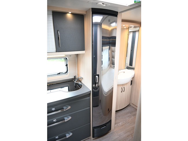 Hobby De Luxe 460UFe foto: 15
