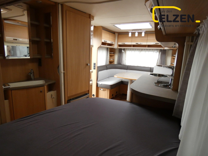 Knaus Sudwind Silver Selection 450 FU Mover, E&P levelsysteem  foto: 13