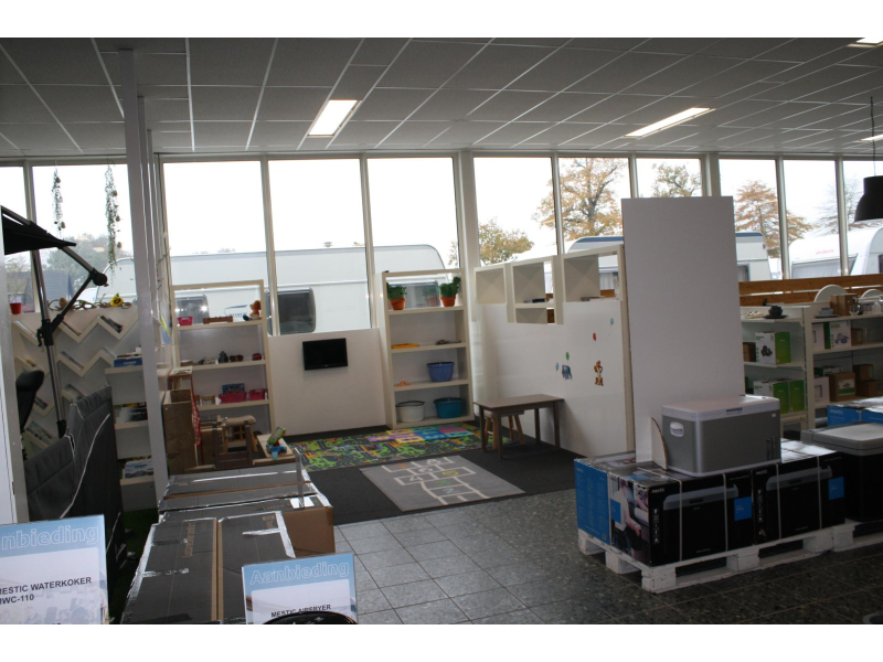 Eifelland Holiday Special 420  foto: 17