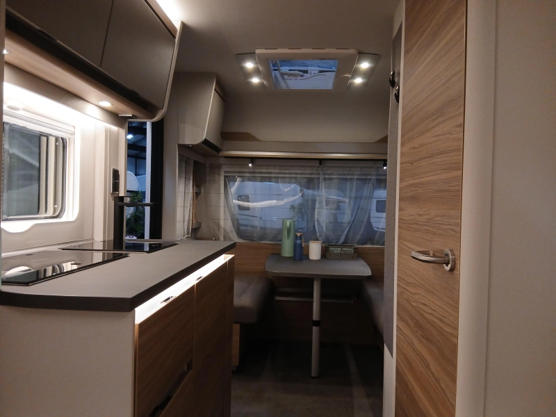 Dethleffs Nomad 460 EL  foto: 7