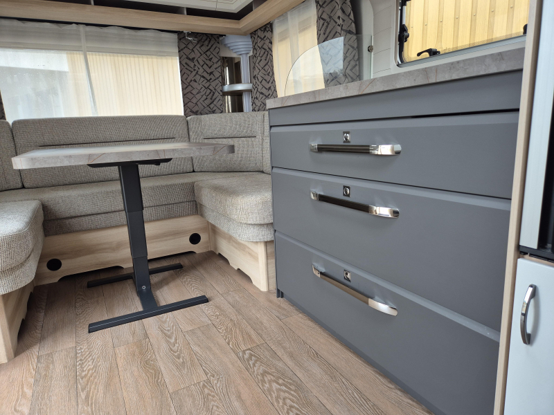 Hobby De Luxe 460 UFE  foto: 7