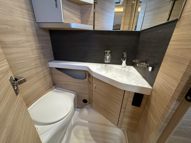Knaus Südwind 460 EU foto: 20