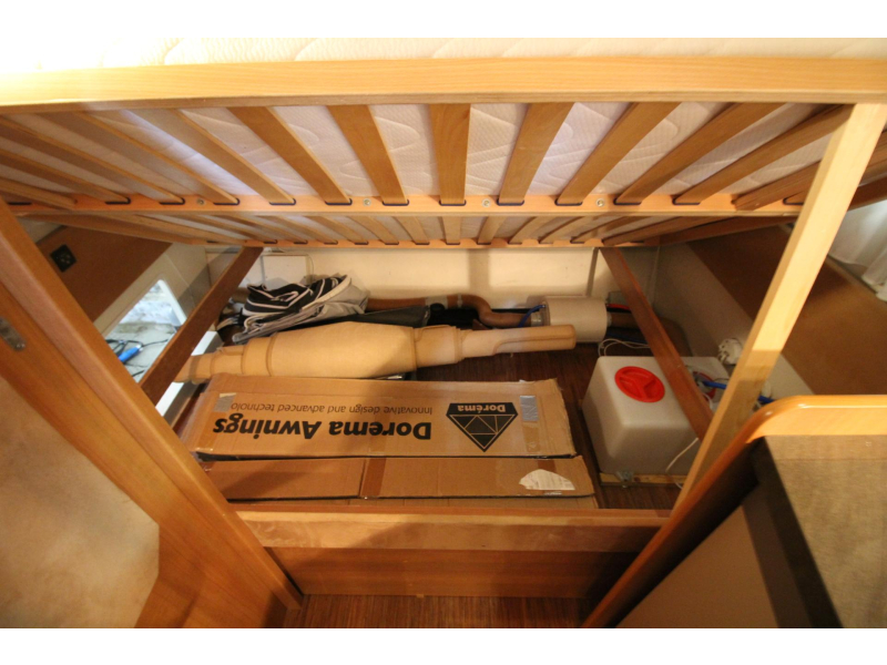 Hobby La Vita Bionda 455 UF Voortent + VT luifel.  foto: 16