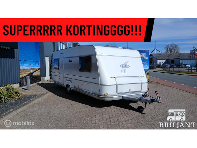 LMC 560K1 caravan.. enkelebedden/rondzit