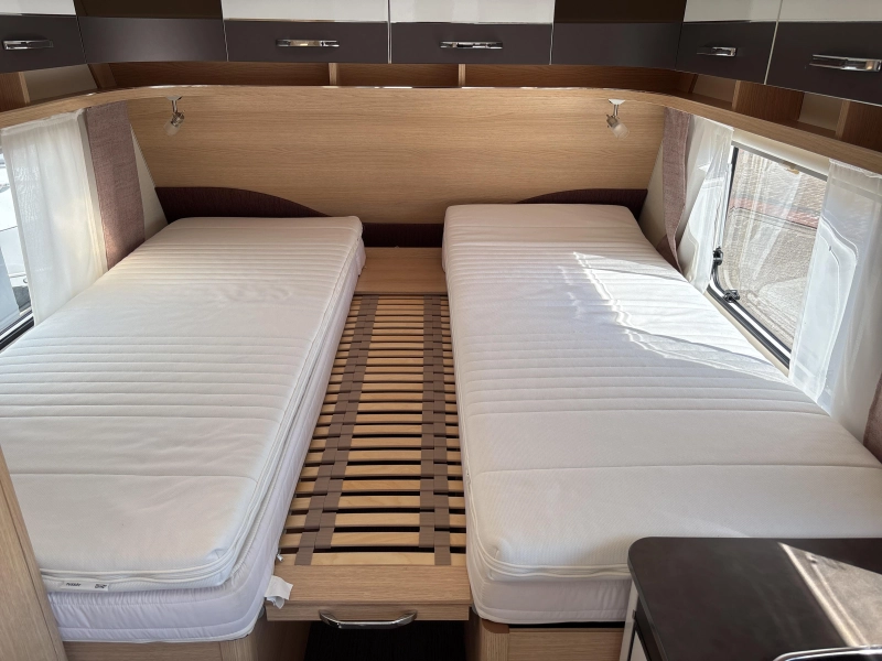 Eriba Living 471 Mover / luifel  foto: 11