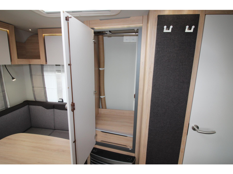 Knaus Sport 500 EU Enkele bedden & rondzit!  foto: 16