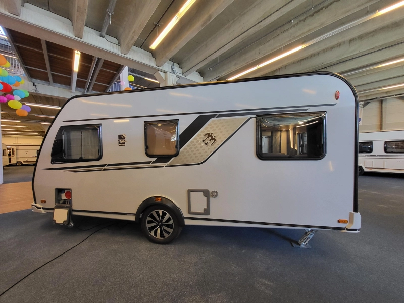 Knaus Sudwind Black Selection 460 EU super compleet af fabriek  foto: 2