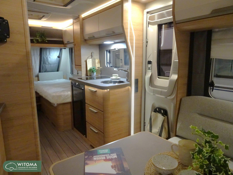 Knaus Sudwind Black Selection 460 EU 50 jaar Witoma voordeel! 