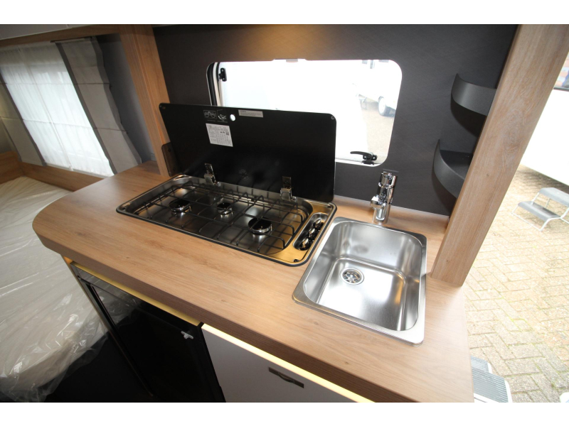 Knaus Sport 460 EU Enkele bedden & GFK dak!  foto: 15