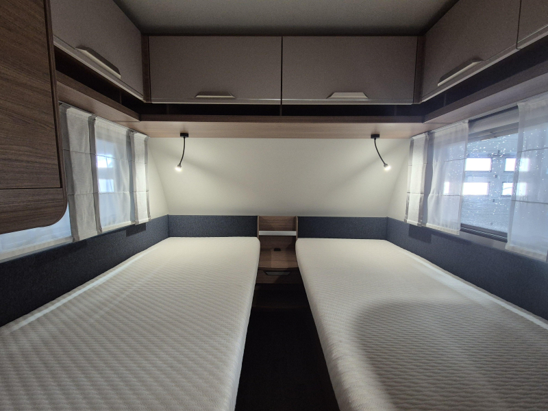 Knaus Sport 460 EU enkele bedden!  foto: 16
