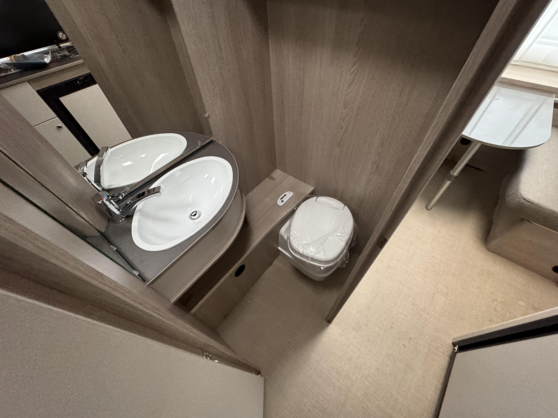 Bürstner Premio Life 480 TL  foto: 16