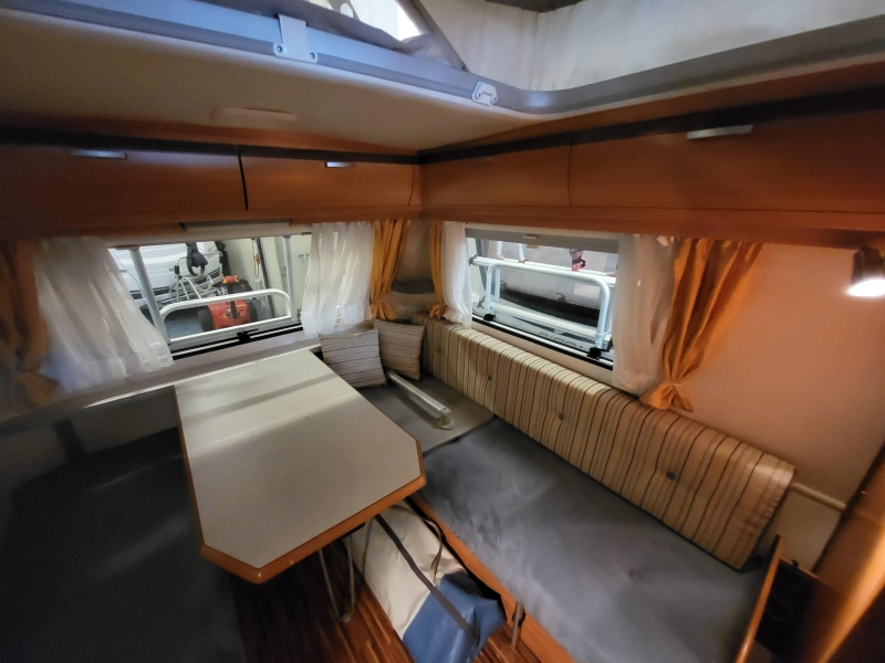 Eriba Touring Triton 420 GT netjes en compleet  foto: 7