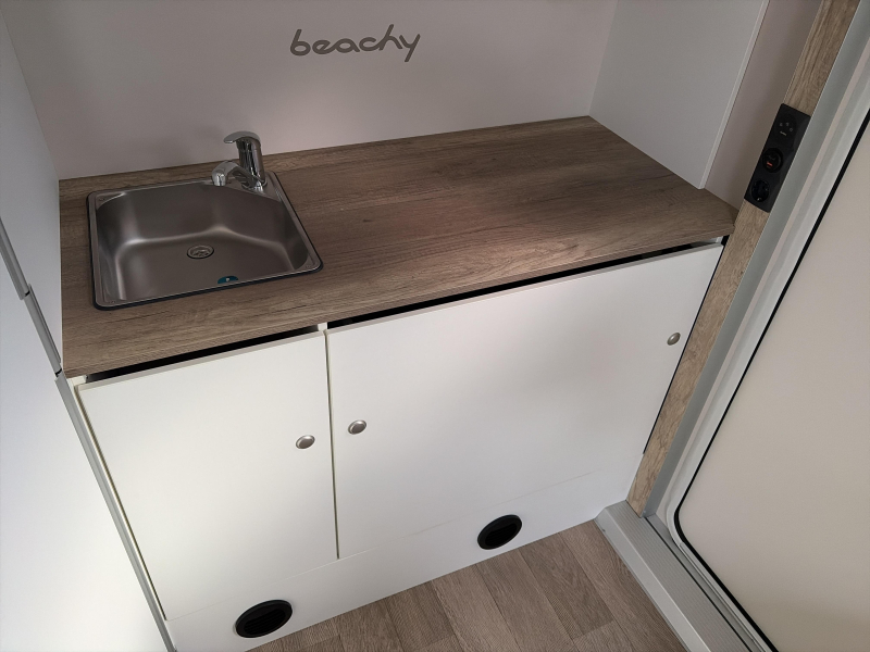 Hobby Beachy 360 Model 2027 