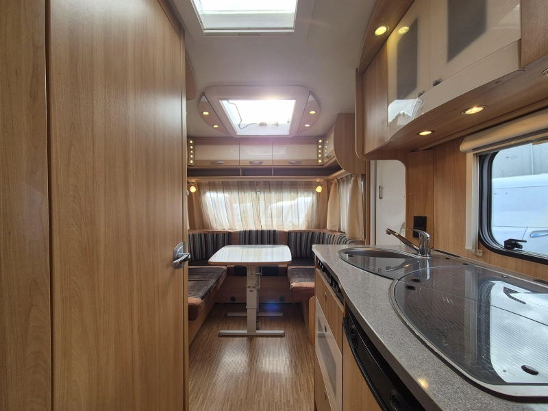 Dethleffs Camper Style 430 DB MOVER - VOORTENT - L  foto: 12