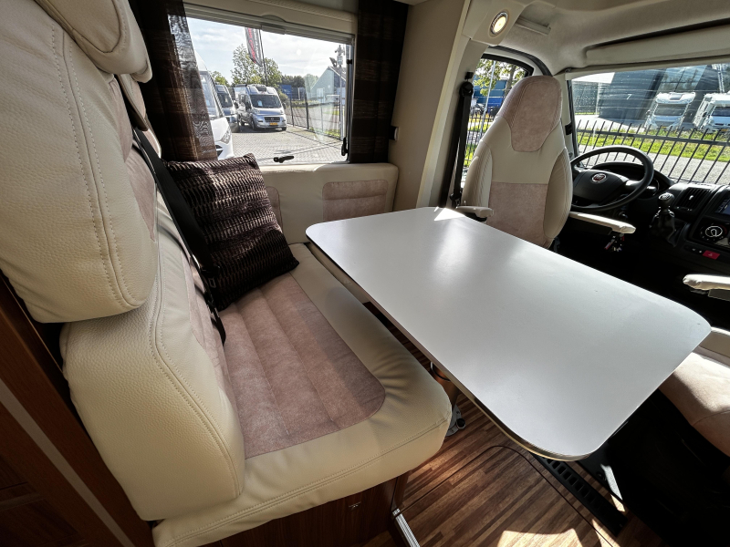 Adria Coral S 690 SC Queensbed/Euro5/2015/7.3m  foto: 15
