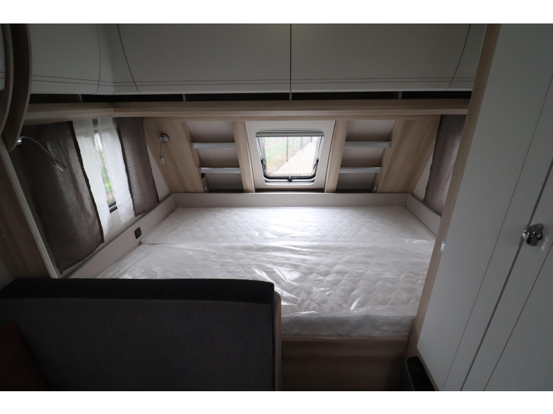 Hobby De Luxe 490 KMF €3500,- KORTING | 681  foto: 11