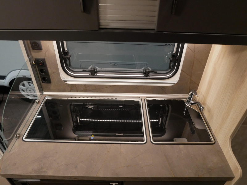 Hobby De Luxe 460 LU model 2027  foto: 11