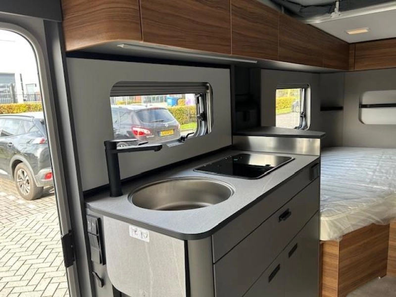 Eriba Feeling 442 V bedden  foto: 5