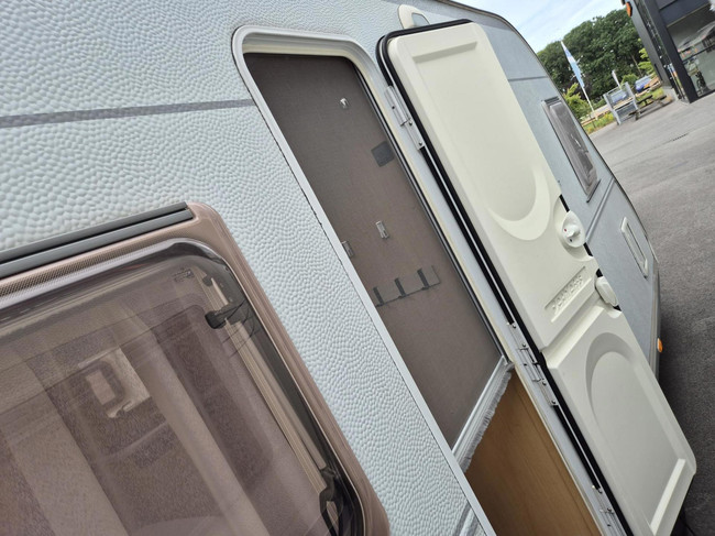 Dethleffs 450 Tourist Light bj. 2006 TOP staat ! met nette Voortent ! foto: 5