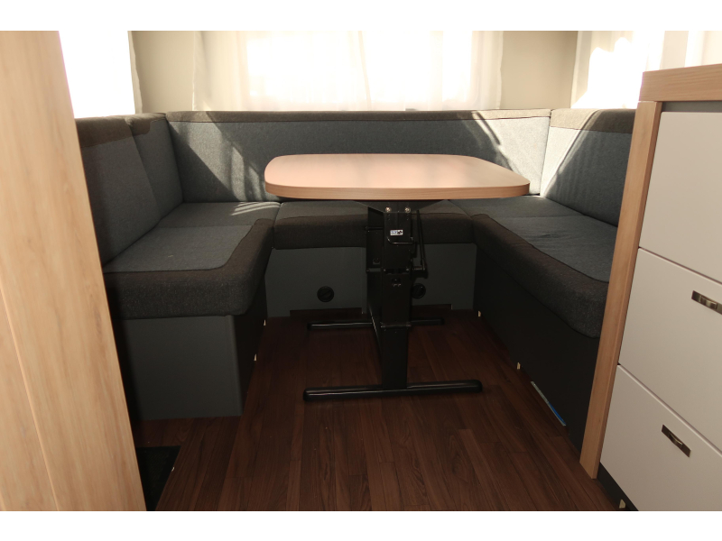 Knaus Sport 450 FU ZGAN !! MET VOORTENT  foto: 17