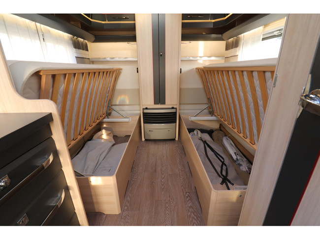 Hobby De Luxe Edition 460 LU Unico/ Mover/ Compleet foto: 15
