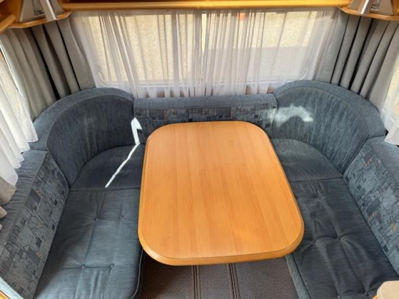 TEC Travel King 460 TDF Mover, Voortent fransbed  foto: 14