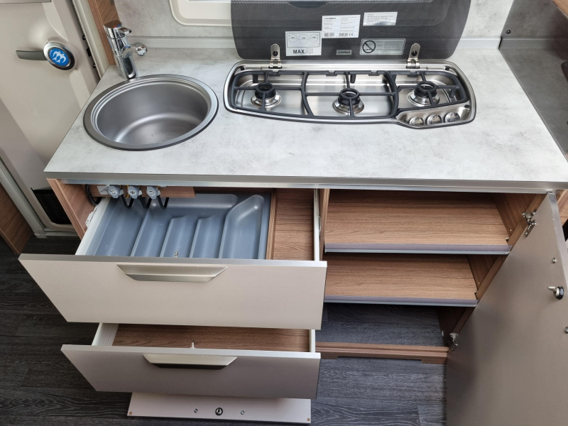 Knaus Sport 500 KD - Stapelbed - Airco  foto: 13