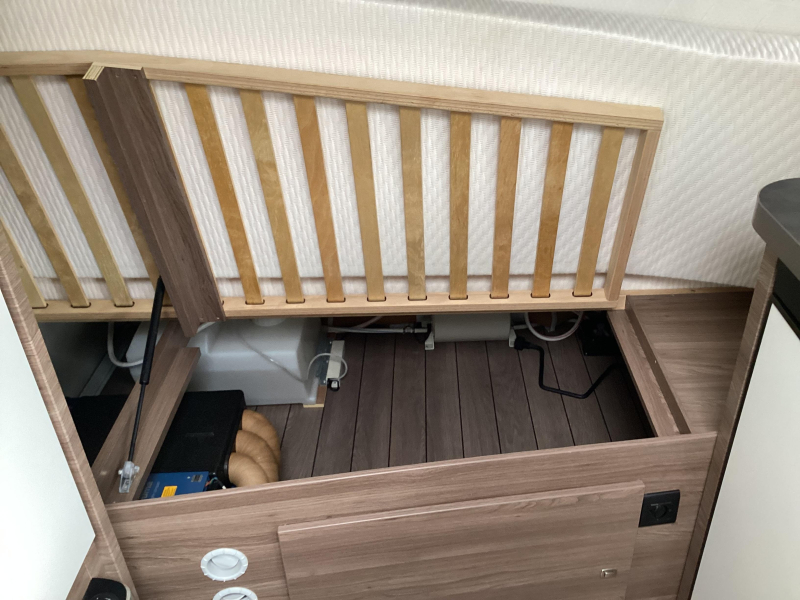 Knaus Sport Silver Selection 400 QD mover,airco,luifel  foto: 7