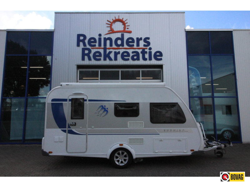 Knaus Sudwind Silver Selection 420 QD Mover Thule 6300 Voortent 